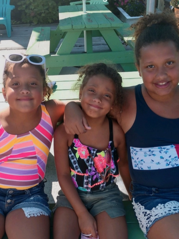 Photo of Emily, Veronica, & Cynthia Pedersen